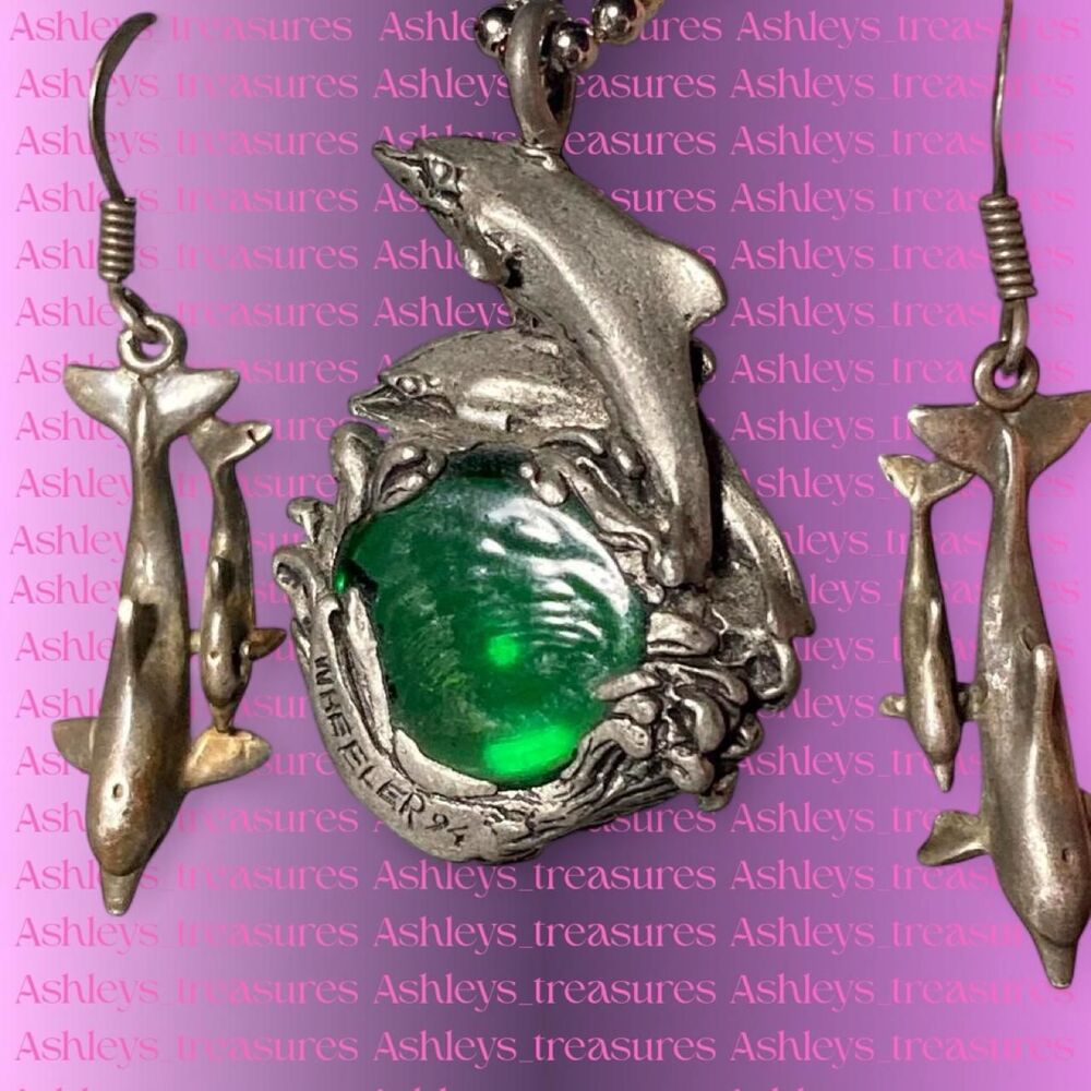 Unbranded Women's Silver and Green Jewellery
